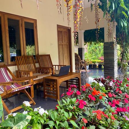 Flower Valley Plantation Homestay Муннар Экстерьер фото